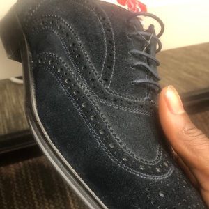 Kennith Cole Dark navy suede dress shoe